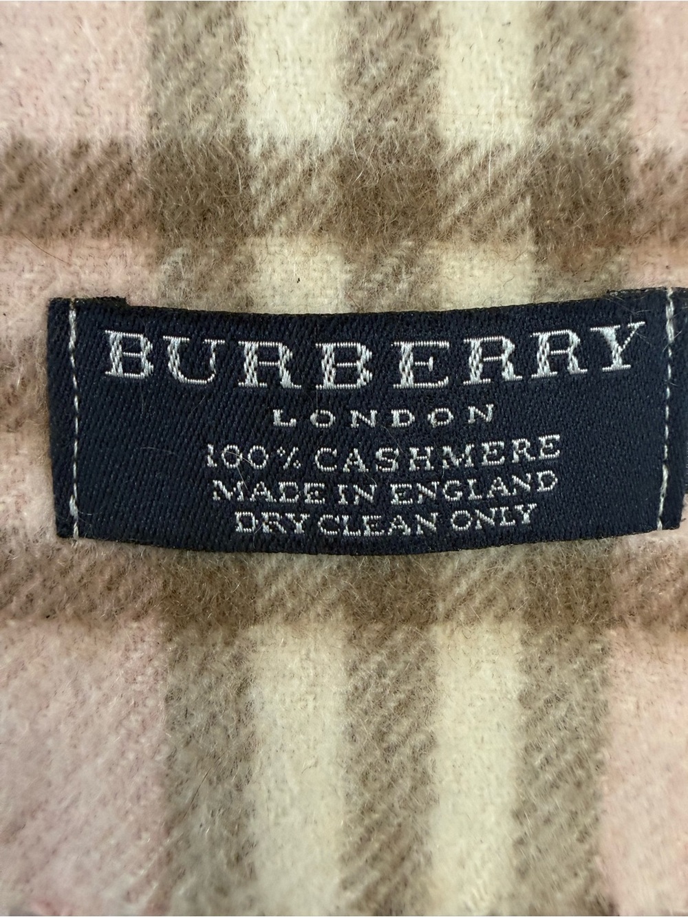 Burberry Pink Plaid cashmere Scarf with Fringe - Picture 5 of 6